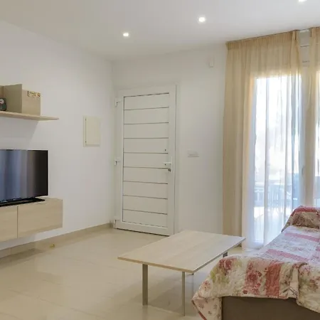 Apartment Fuer 4 Personen Ca 60 Qm In Empuriabrava, Costa Brava Golf De Roses *