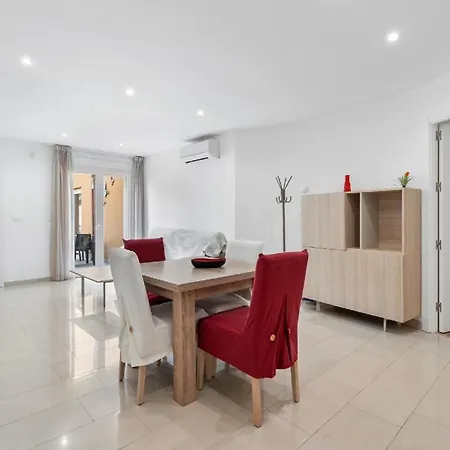 Apartment Fuer 4 Personen Ca 60 Qm In Empuriabrava, Costa Brava Golf De Roses Empuriabrava